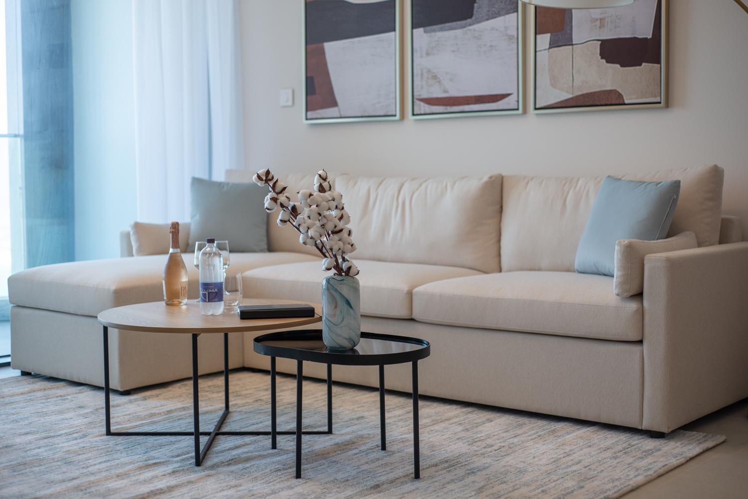 Fantastic High Floor 3bed By Suiteable