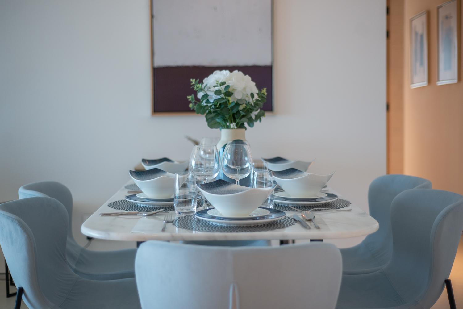 Fantastic High Floor 3bed By Suiteable