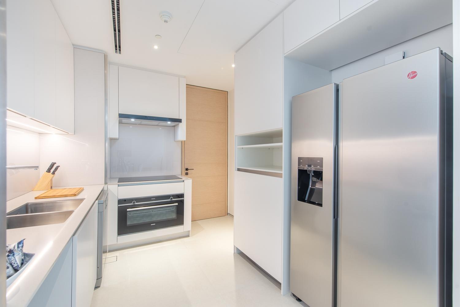 Fantastic High Floor 3bed By Suiteable *